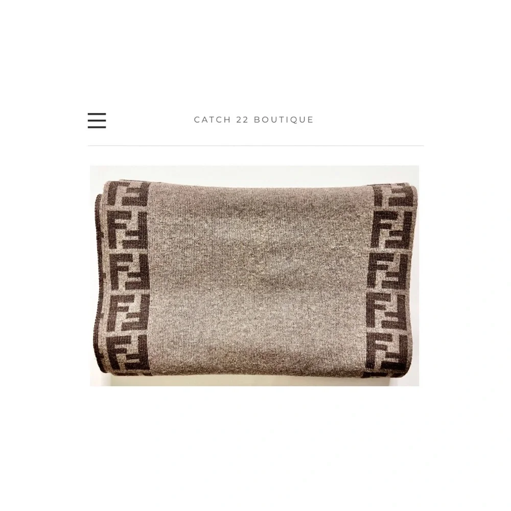 Fendi Zucca Wool Brown Two-Tone Reversible Scarf - Picture 3 of 8